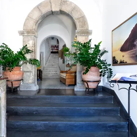 كاسا ألبيرتينا 3* بوسيتانو