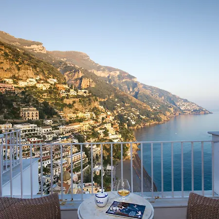 كاسا ألبيرتينا بوسيتانو