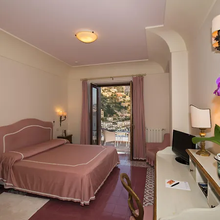 كاسا ألبيرتينا 3* بوسيتانو