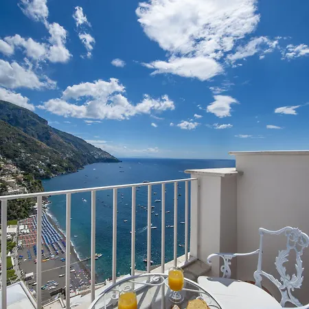 كاسا ألبيرتينا بوسيتانو